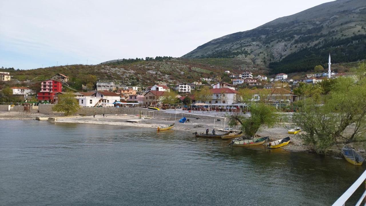 Welcome Guest House Shkodër Esterno foto