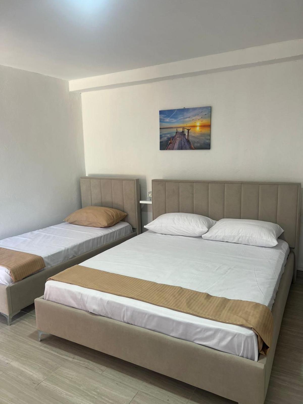 Welcome Guest House Shkodër Esterno foto